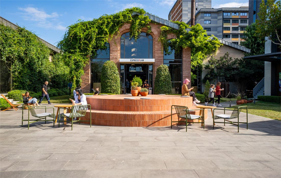 Ne oldu da gençler kahveyi fabrikalarda içmeye başladı? Espressolab Roastery-Merter ve Kahve Dünyası Fabrika